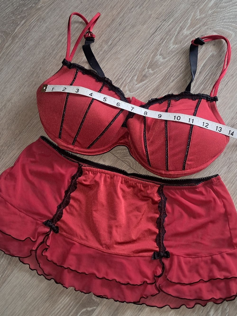Apt. 9 Wine and Black 36 D and Large Lace Bra & Mini Skirt Set - Picture 14 of 16
